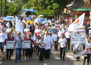 Em unidade, Decanato Porecatu e Pastoral do Dízimo fazem peregrinação jubilar