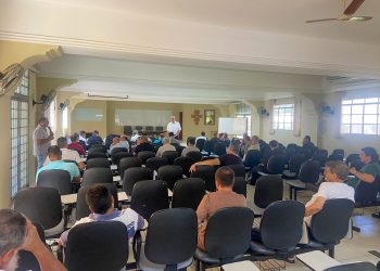 Assembleia anual do Fundo Arquidiocesano de Amparo aos Sacerdotes