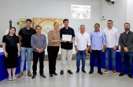 Paróquia São Francisco Xavier recebe homenagem pelos 50 anos de história