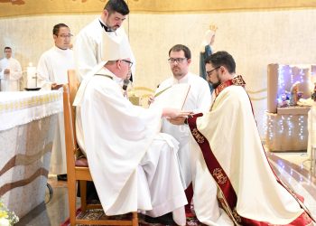 No quarto domingo do Advento, Brayan Lee Thompson Ávila é ordenado presbítero na Arquidiocese de Londrina