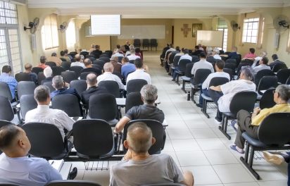 celebracao natalina dos padres 2025 (1)