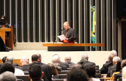 Sessão solene na Câmara celebra bicentenário das relações diplomáticas entre Brasil e Santa Sé (4)